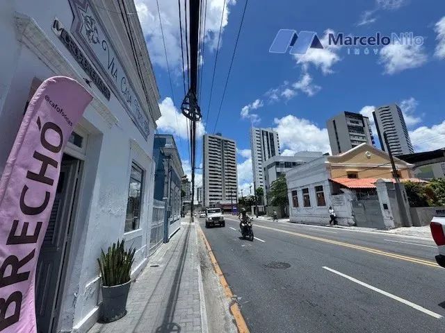 Casa na 17 de Agosto, Terreno Com 170m2 e 200m2 de Área Construída - Foto 3