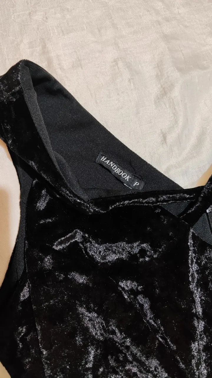 VESTIDO PRETO AVELUDADO - Foto 4
