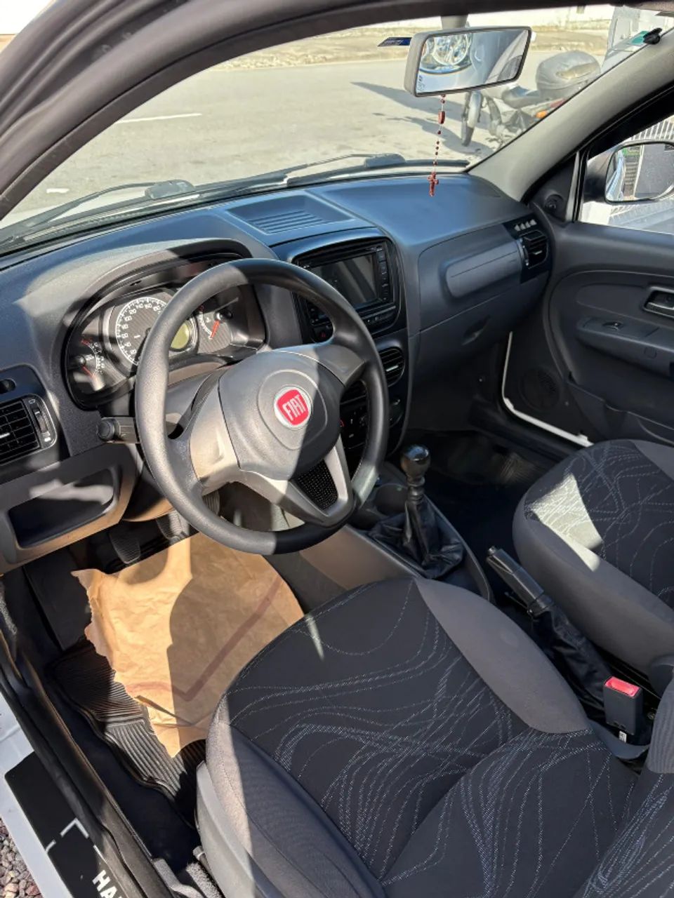 Fiat Strada Working Hard 1.4 Fire Flex 8V CD 2017 - Foto 5