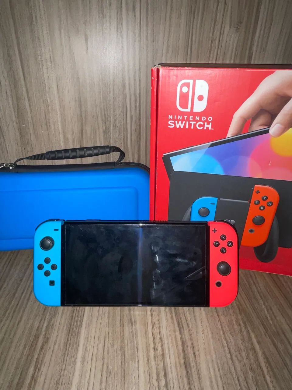 Nintendo Switch OLED + Case