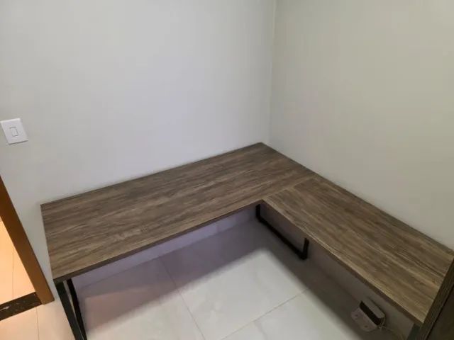 Mesa para escritório em L - Foto 2