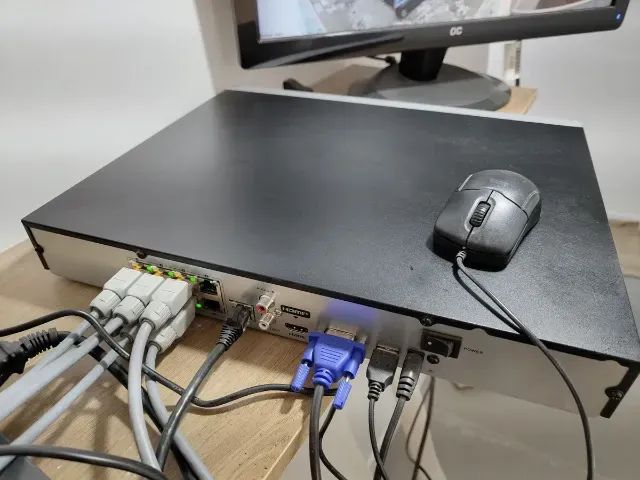 NVR Hikvision 8 Canais Poe 4k 8mp DS-7608NI-Q2 - Foto 2