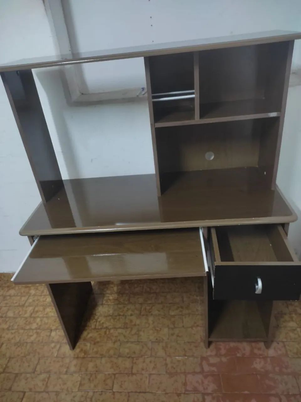 Mesinha para computador458362869630914560