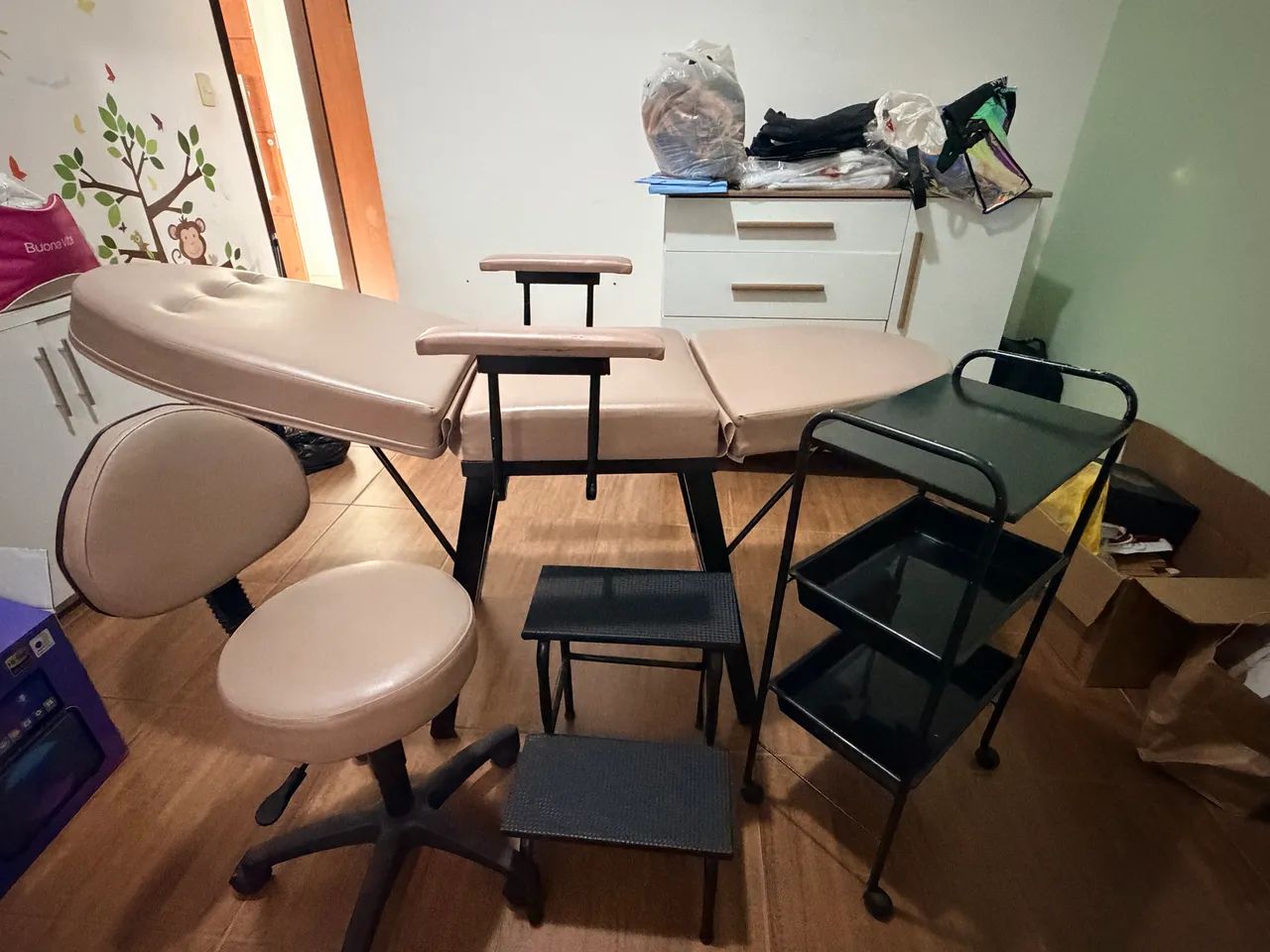 Kit maca, mocho, escada e carrinho auxiliar