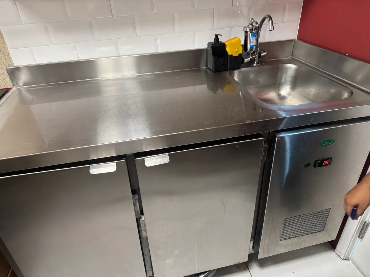 Frezer balcão inox com pia