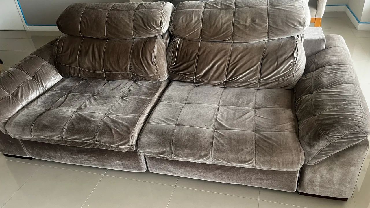 Vendo sofá retrátil.  