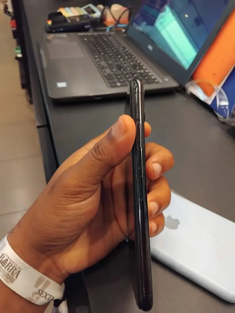 iPhone 11 Pro Max - Foto 2