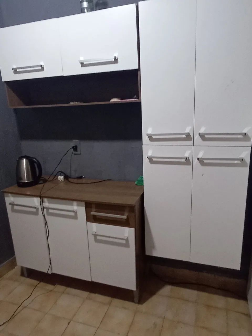 Armário de cozinha completo