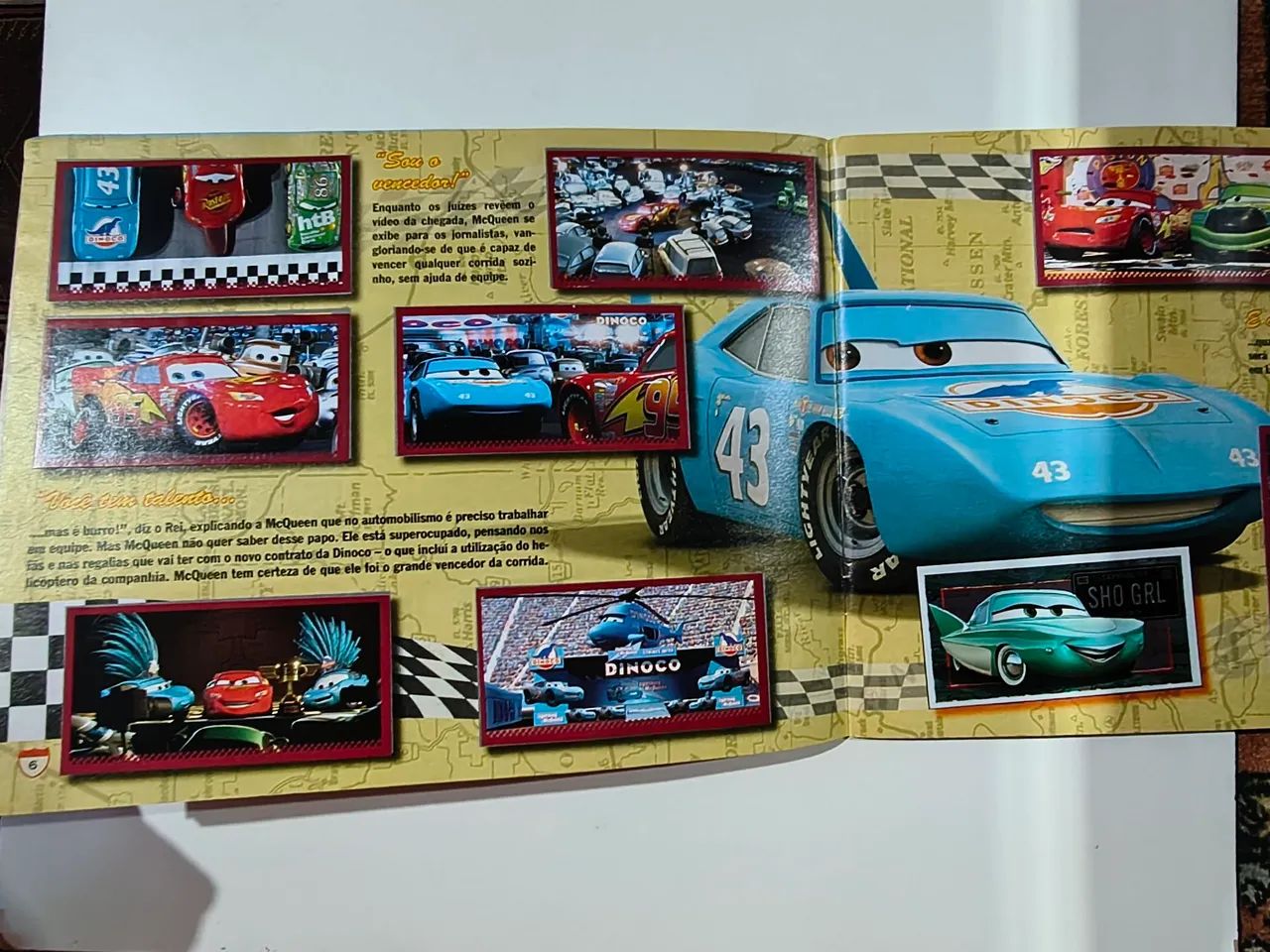 Álbum de figurinhas Carros  - Foto 3