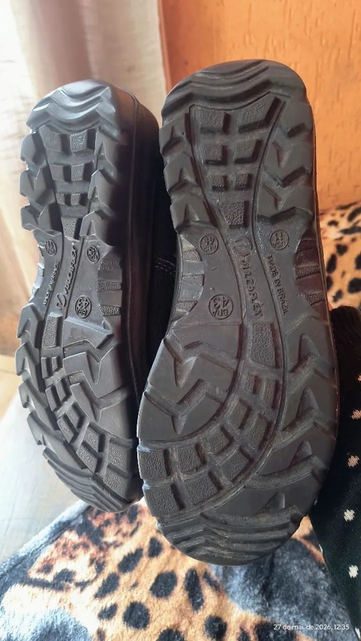 Bota de segurança tamanho 43  - Foto 5