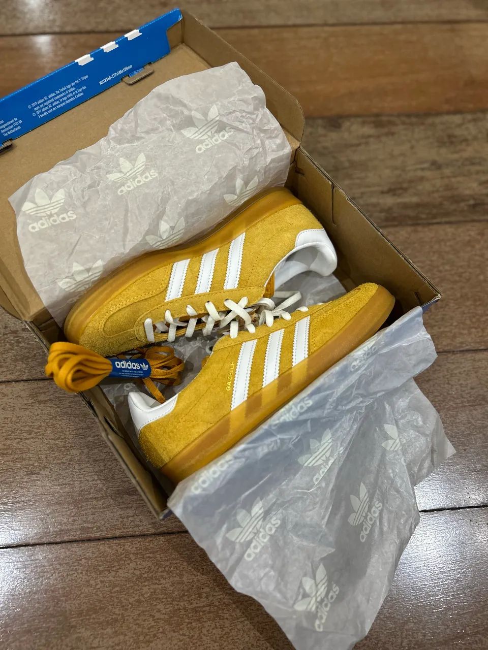 Tênis adidas gazelle 38, 37 e 36 - Foto 2