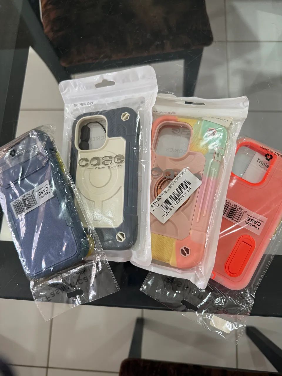 Kit com 4capas 3em1 anti-impacto iPhone 13pro 