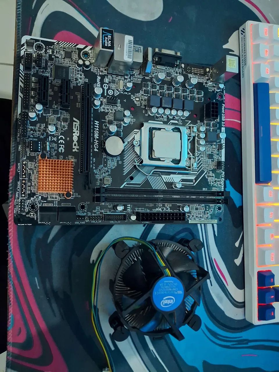 KIT PLACA-MÃE ASRock H110M-HG4 + Pentium G4560 + Cooler Intel