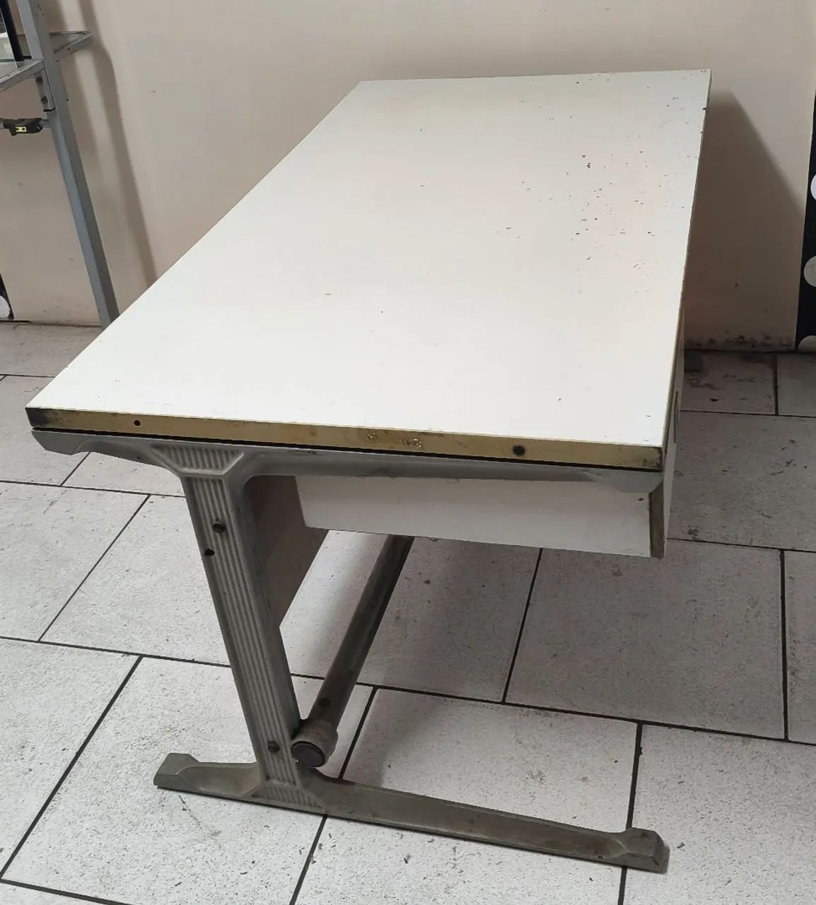 Mesa de Escritório Resistente 1,40X80