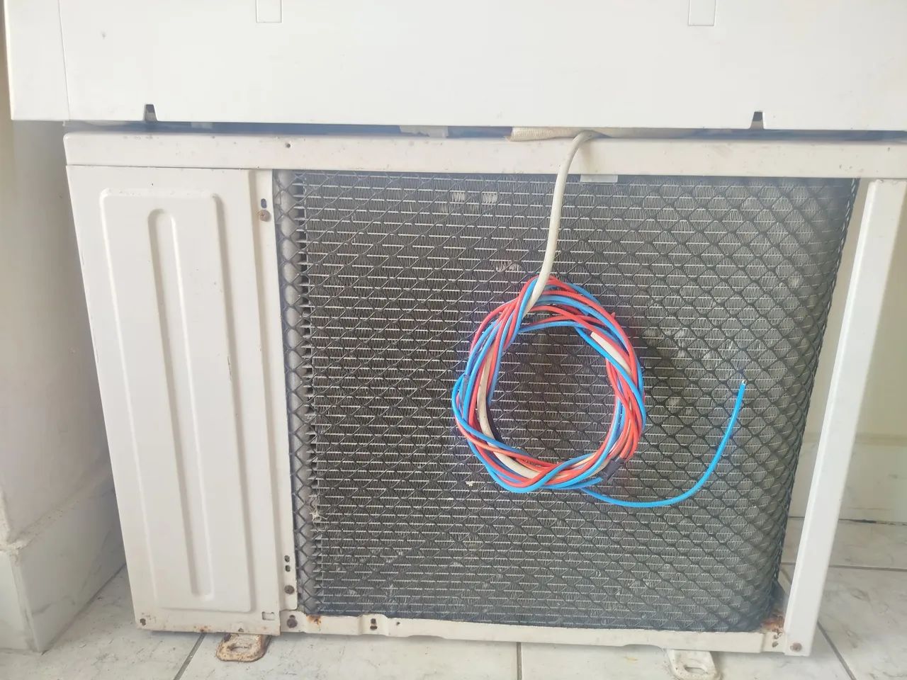 VENDO AR CONDICIONADO  - Foto 2