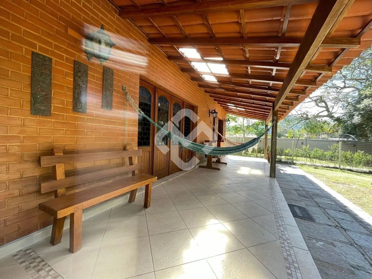 Casa Linear com jardim, 3 quartos - Vargem Grande - Teresópolis RJ