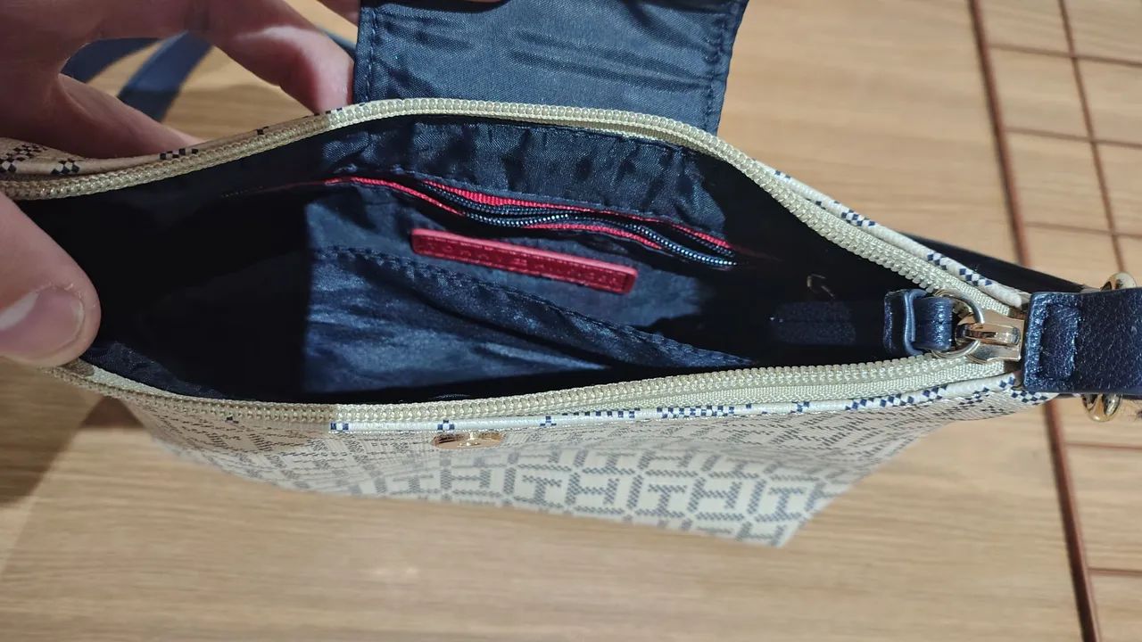 Bolsa transversal Tommy Hilfiger Original - Foto 2
