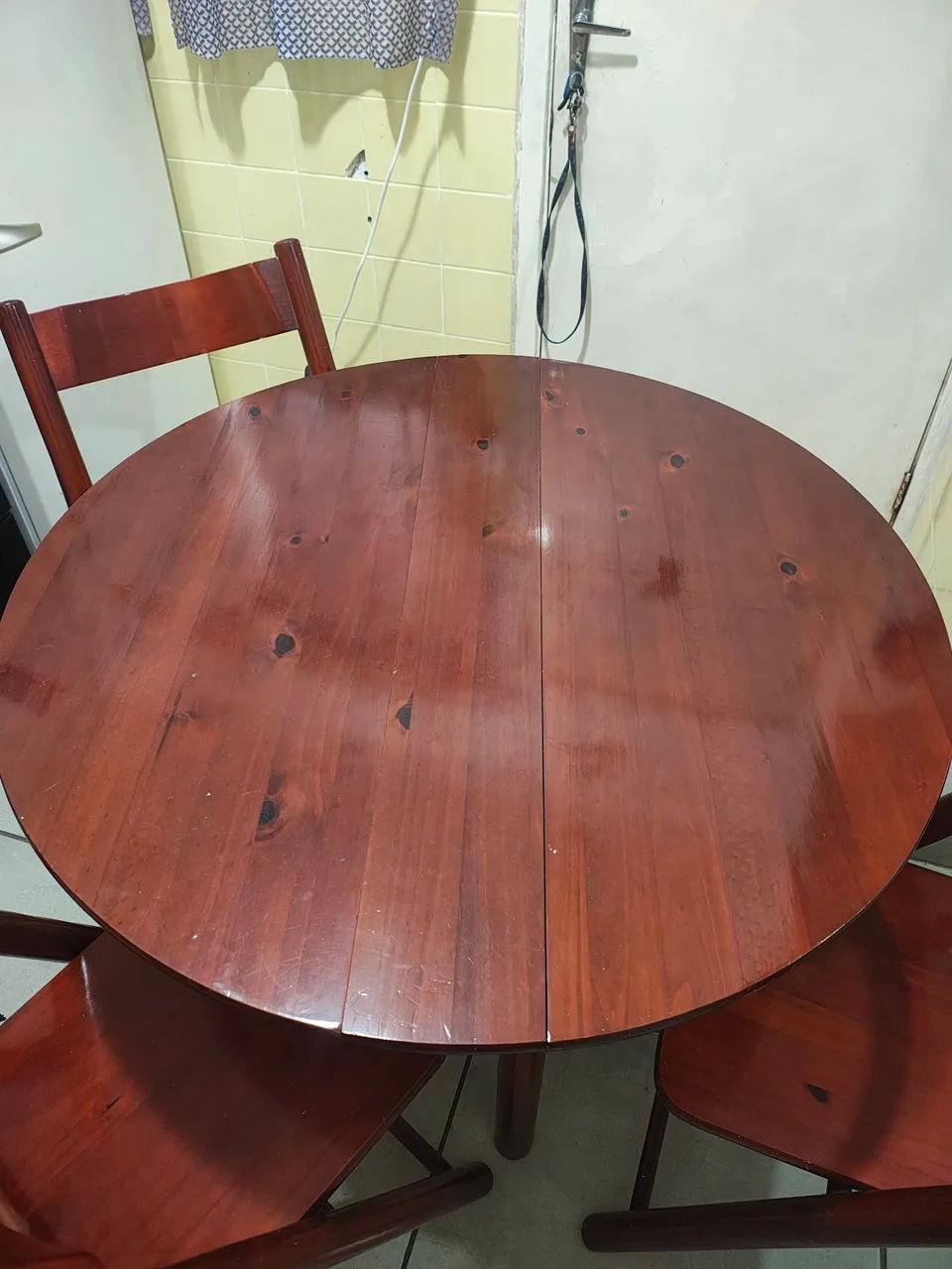 Mesa em.nadeira totalmente desmontável  - Foto 2