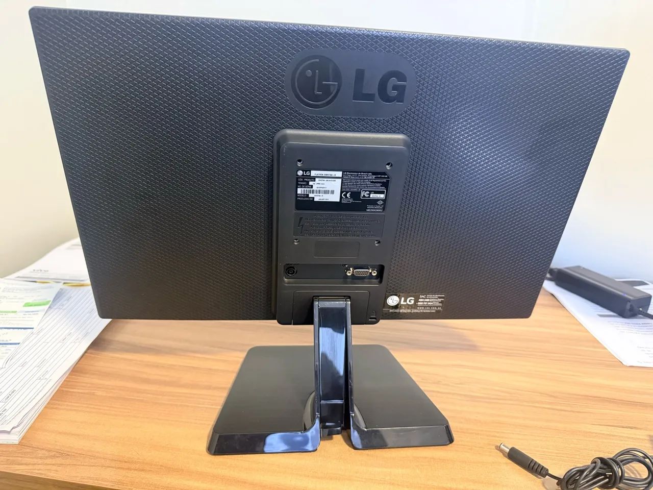 Monitor LG 19pol