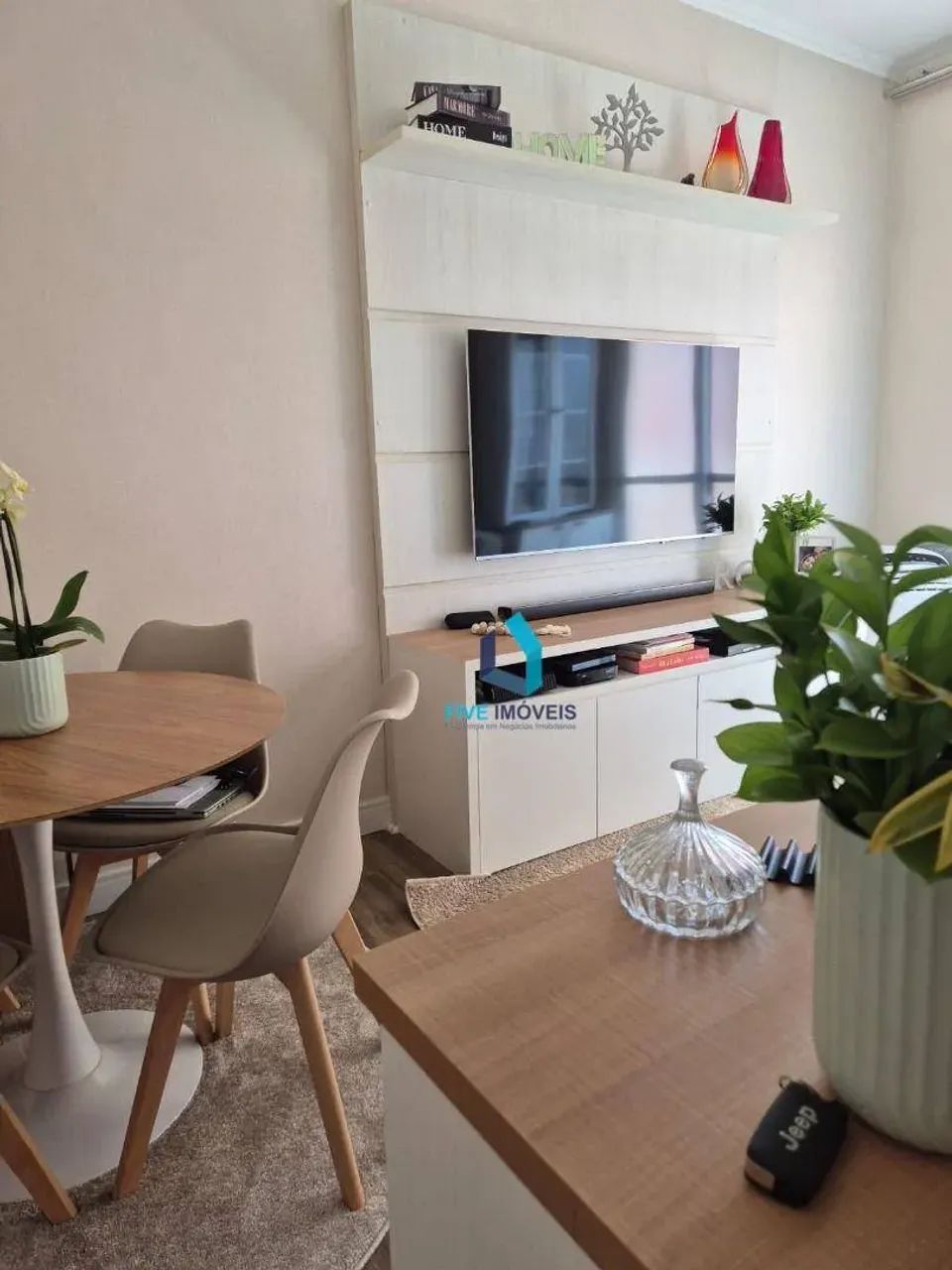 Apartamento Mobiliado à Venda com 2 quartos no Condominio Edíficio Porto Seguro