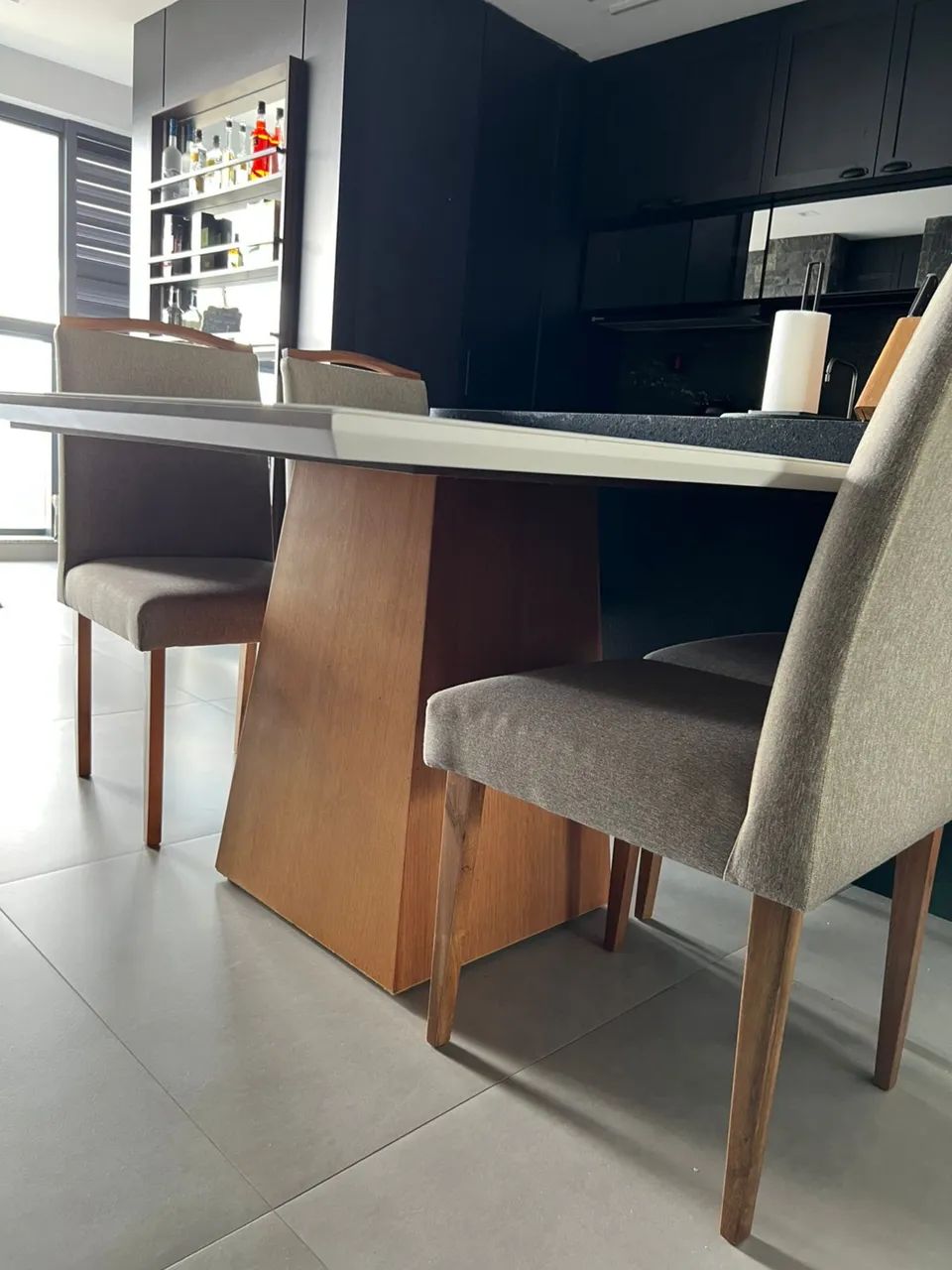 Mesa com 8 cadeiras  - Foto 6