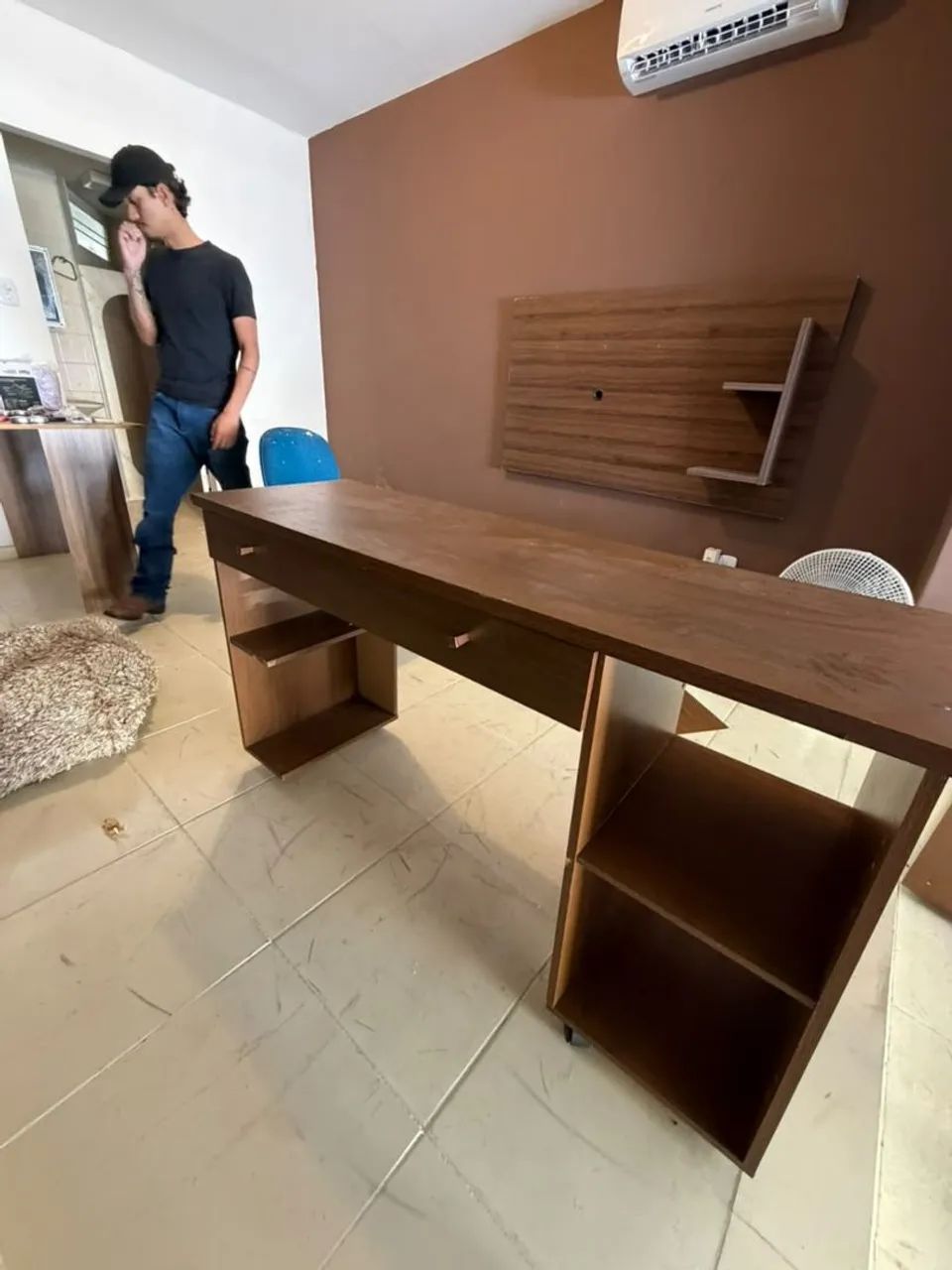 Mesa/escrivaninha de madeira  - Foto 3
