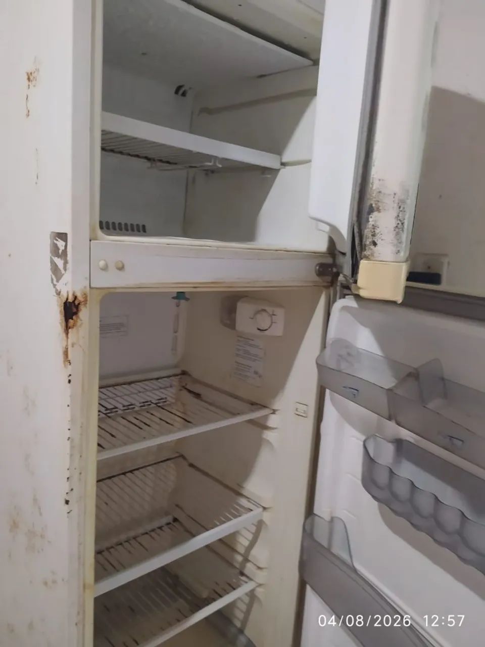 Vende-se uma geladeira consul funcionando perfeitamente  - Foto 3