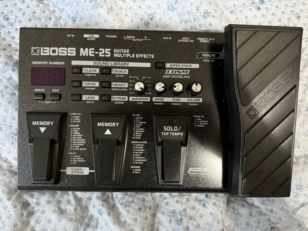 Boss ME25 - Impecável 