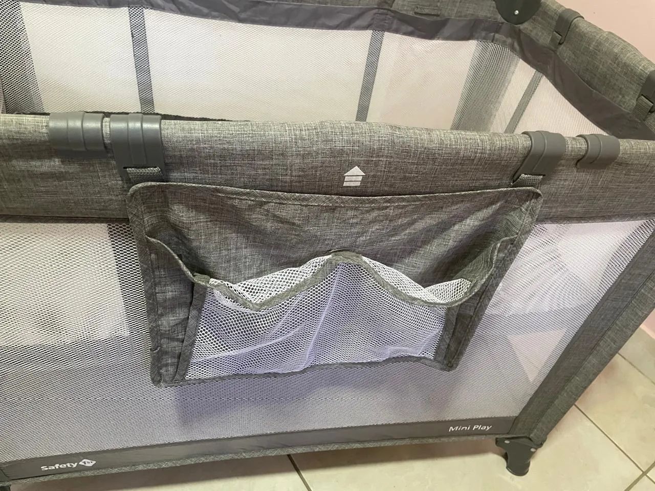 Vende-se chiqueirinho ( berço )