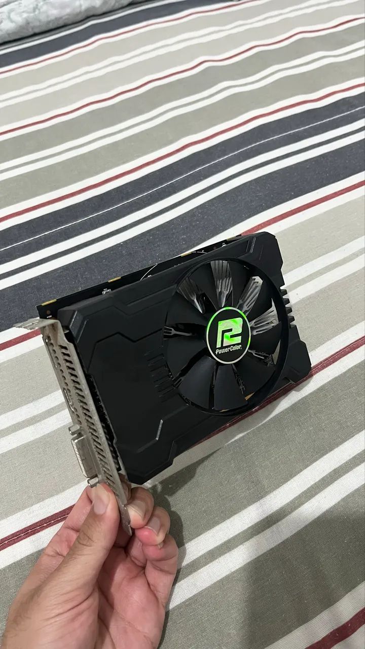 RX 560 2GB - Foto 2