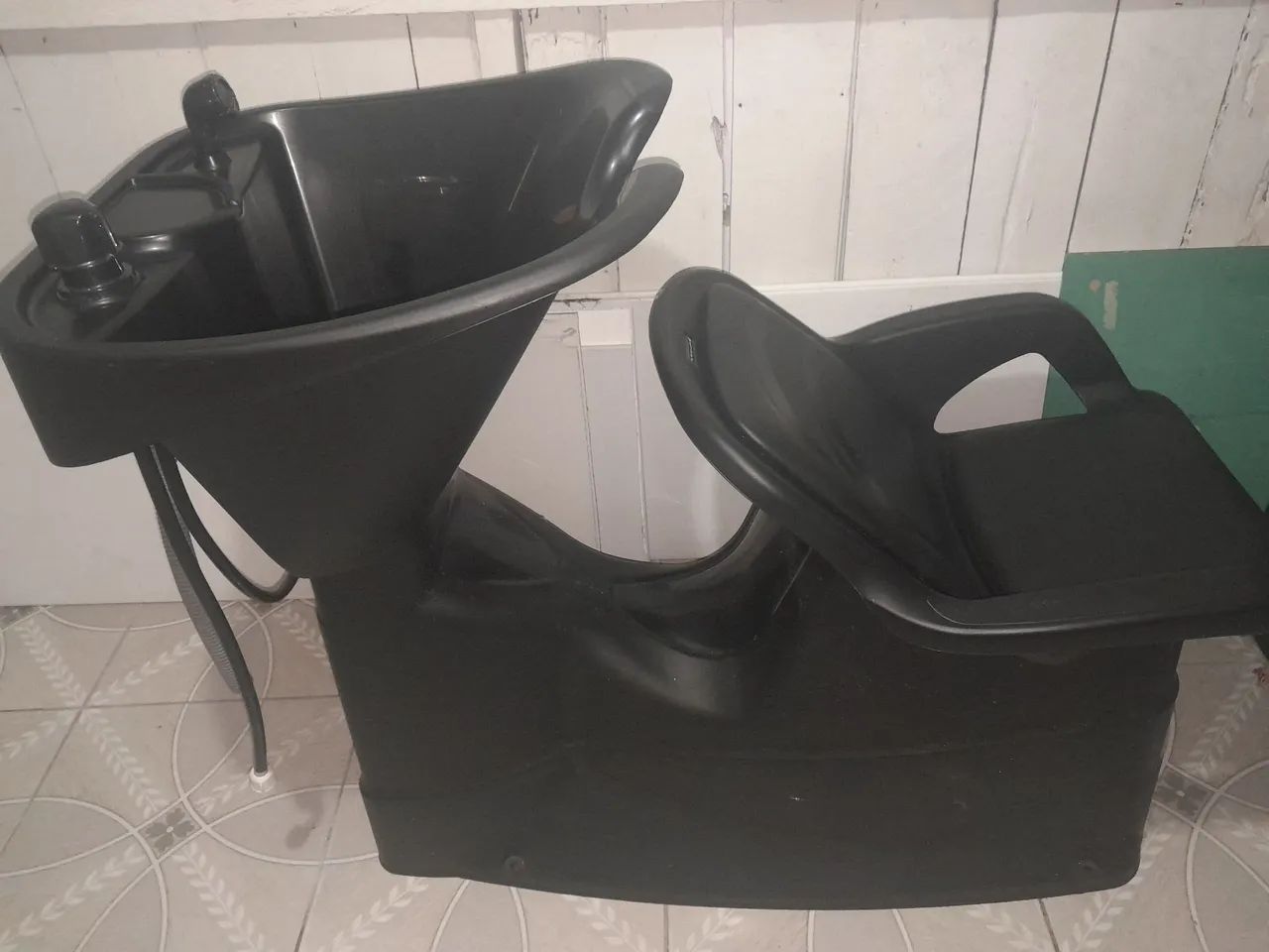 Móveis para salão. 