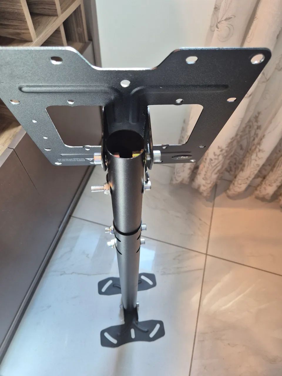 Suporte de teto para tv elgin  - Foto 2