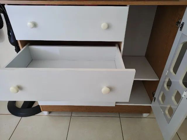 Vendo guarda roupa e cômoda de bebê - Foto 3