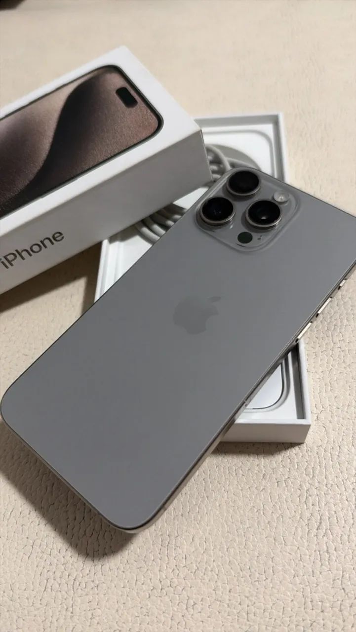 iPhone 15 Pro Max 256 - Natural Titanium  - Foto 2