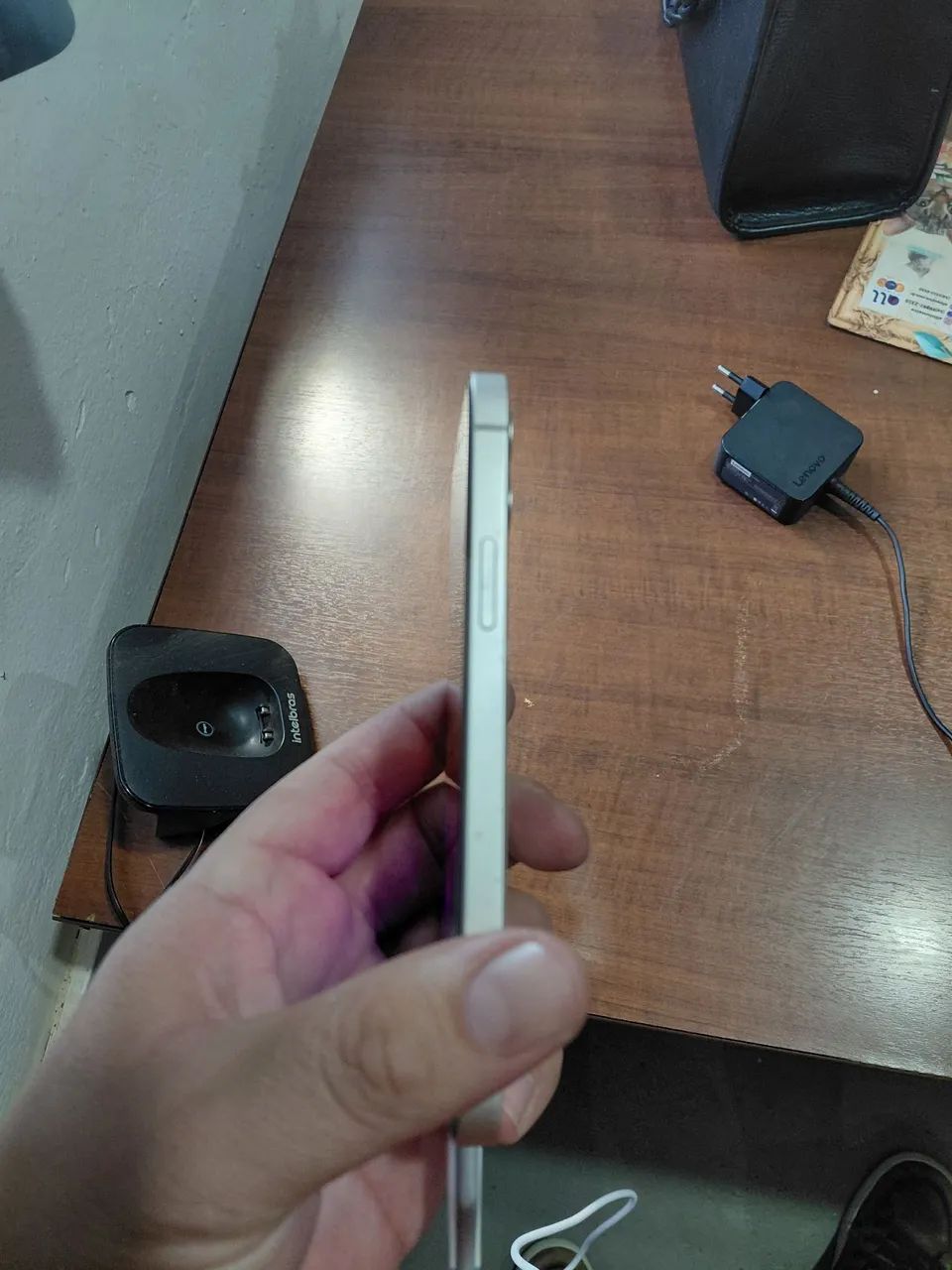 Celular iphone 12 usado ótimo estado bateria zera - Foto 3