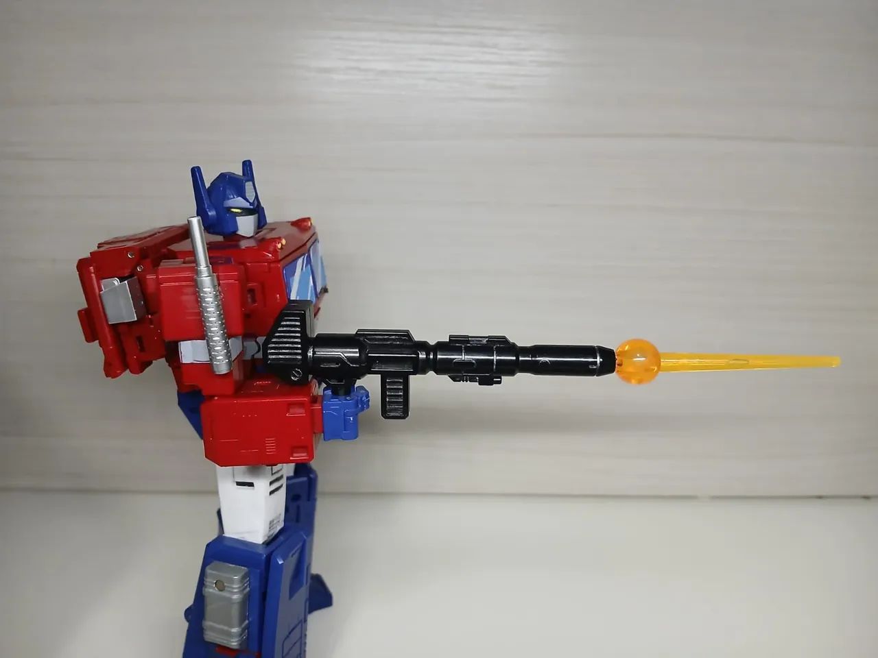 Tranformers Optimus Prime G1 Studio Séries 86 KO - Foto 3