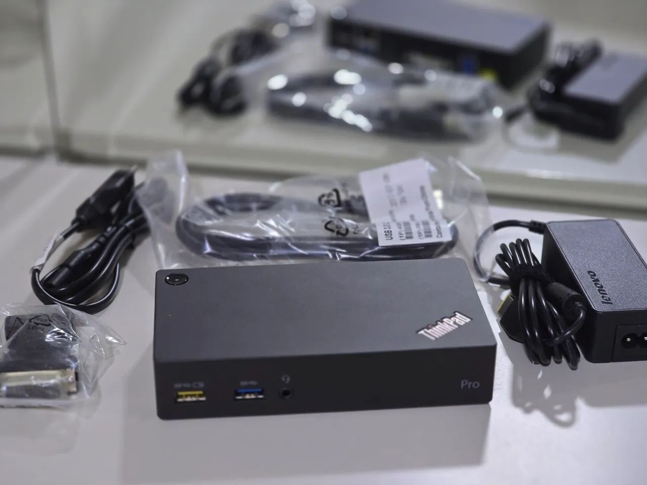 Lenovo ThinkPad USB 3.0 Pro Dock Novo