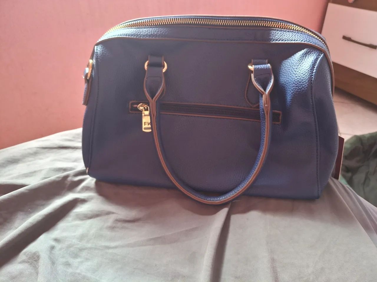 Vendo Bolsa. Na cor Azul.  - Foto 2