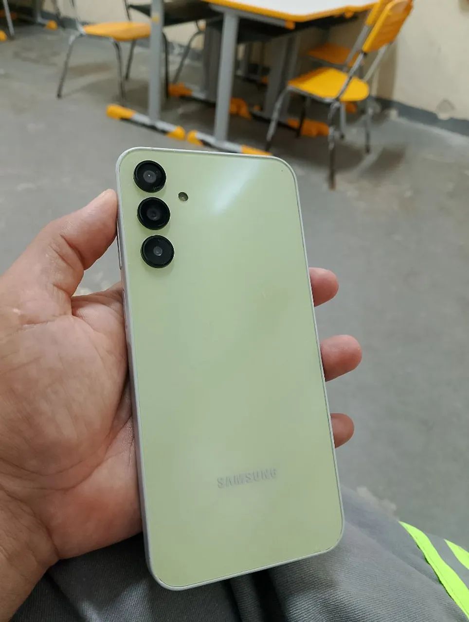 Samsung Galaxy A15 5G Verde Lima - Foto 5