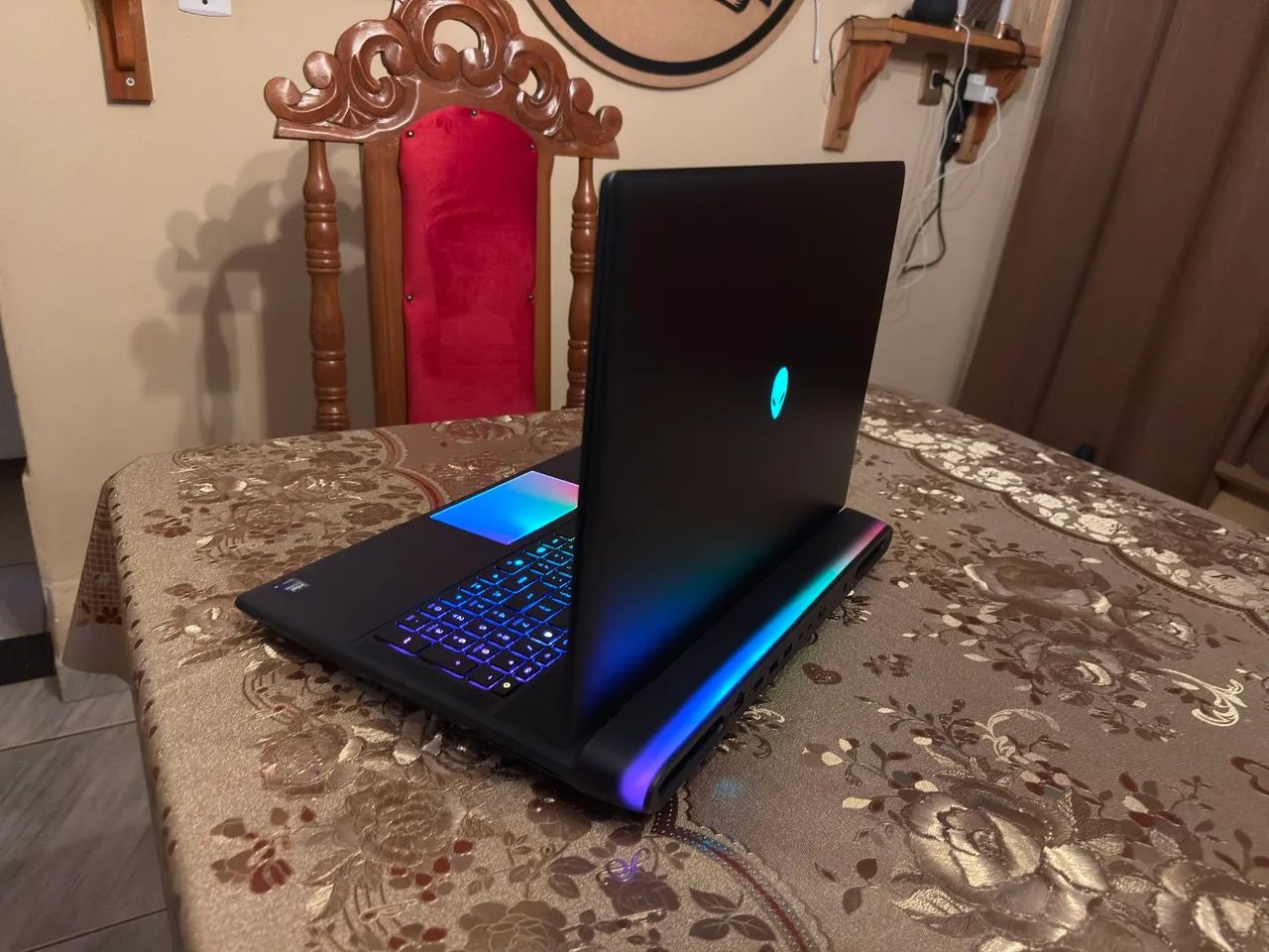 AlienwareArea-51/I9Ultra/RTX5090/64RamDDR5 18PolegadasWQXG Pego Mac ou note inferior + pix - Foto 4