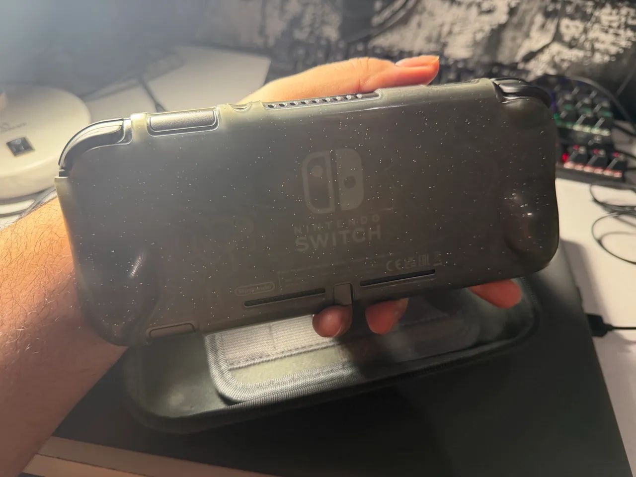 Nintendo Switch Lite edição Pokémon 