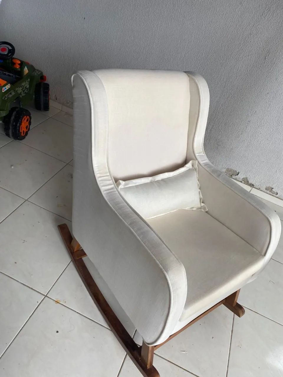 Vendo poltrona de balanço, semi-nova - Foto 2