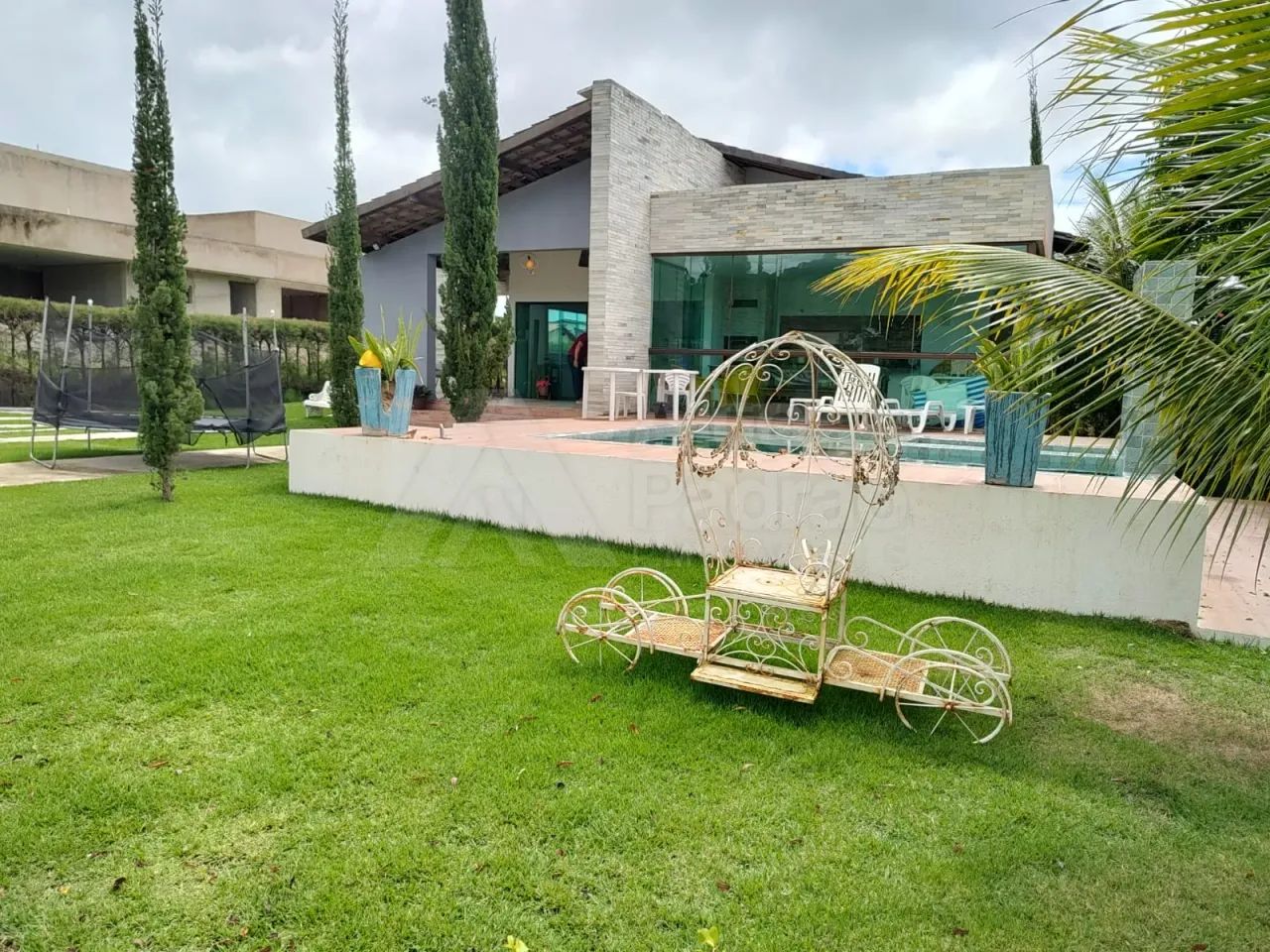 CASA DE TEMPORADA COM 06 SUÍTES!!!