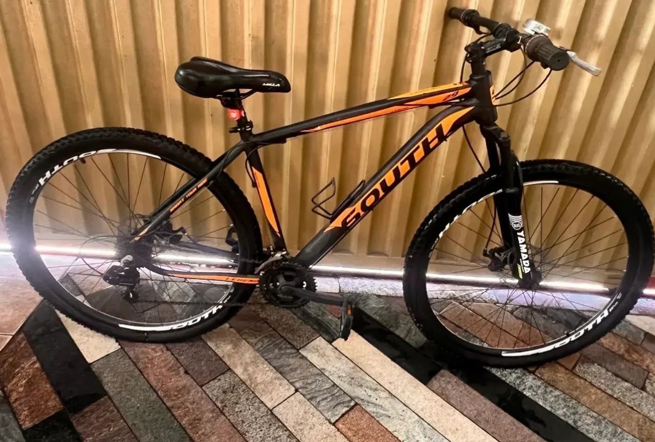 Bicicleta aro 29 + capacete  - Foto 3