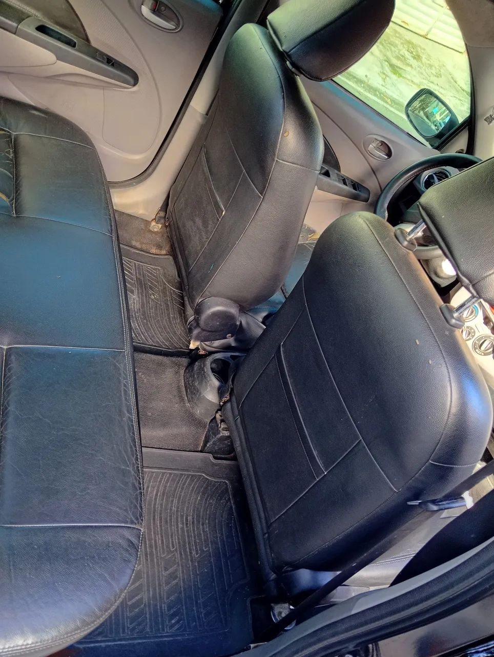 Toyota Etios 2013