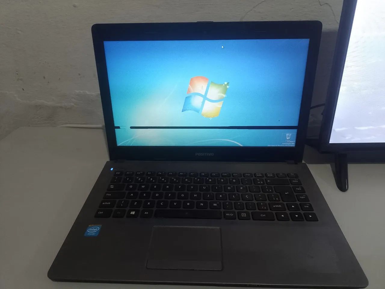Vendo TV, notebook, Mesa (kit escritório, home office) - Foto 4