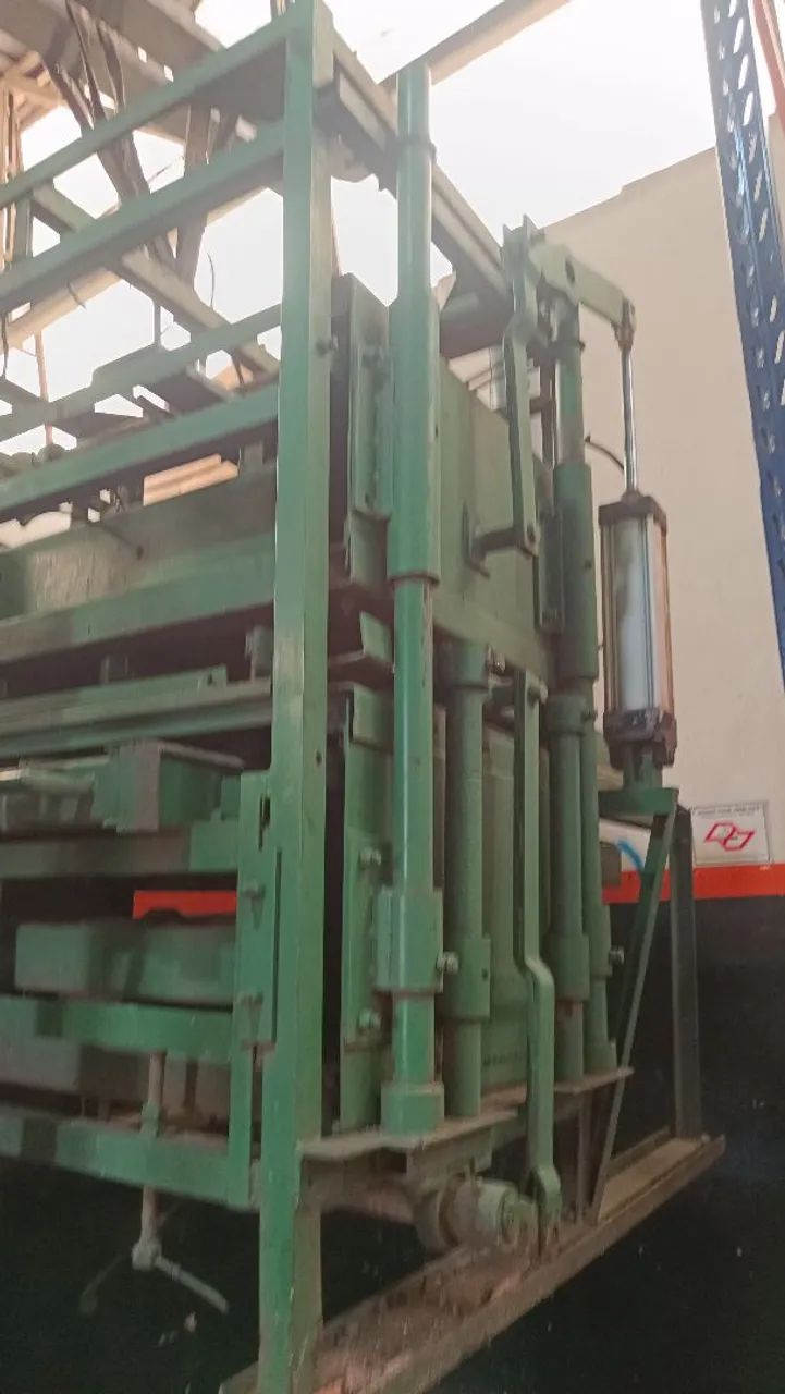 Máquina fabricar blocos de concreto pneumatica - Foto 2