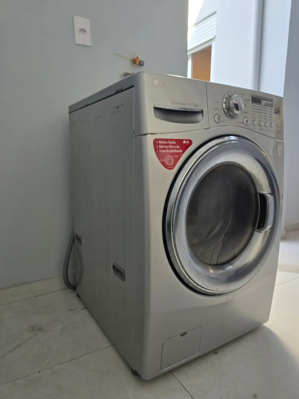 Vendo máquina lava e seca com defeito. - Foto 2