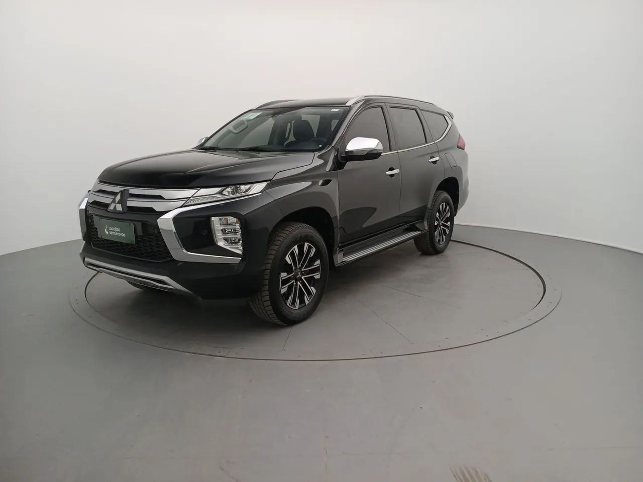 Mitsubishi Pajero 2024