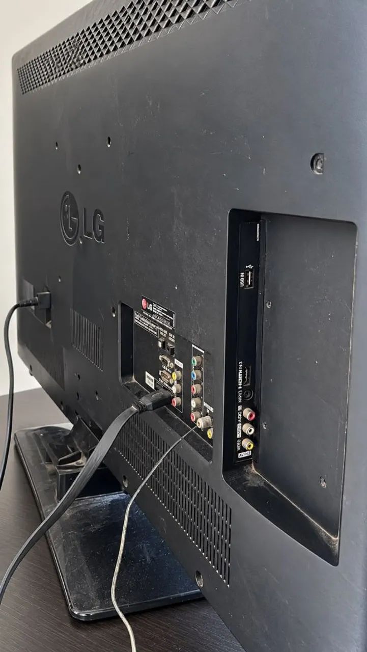 TV 42 LG não é Smart  - Foto 3